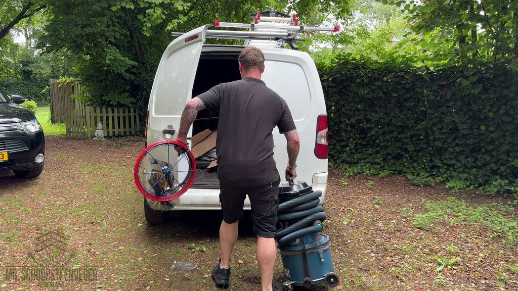 Schoorsteen onderhoud Ermelo ladder bus Schoorsteen onderhoud Ermelo ladder bus
